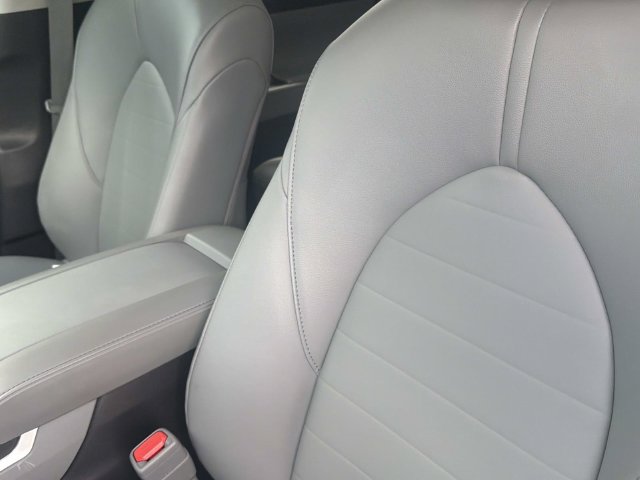Used 2025 Toyota Highlander Hybrid SUV