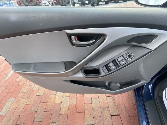 Used 2016 Hyundai Elantra Sedan