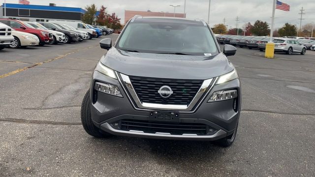 2022 Nissan Rogue SL 3