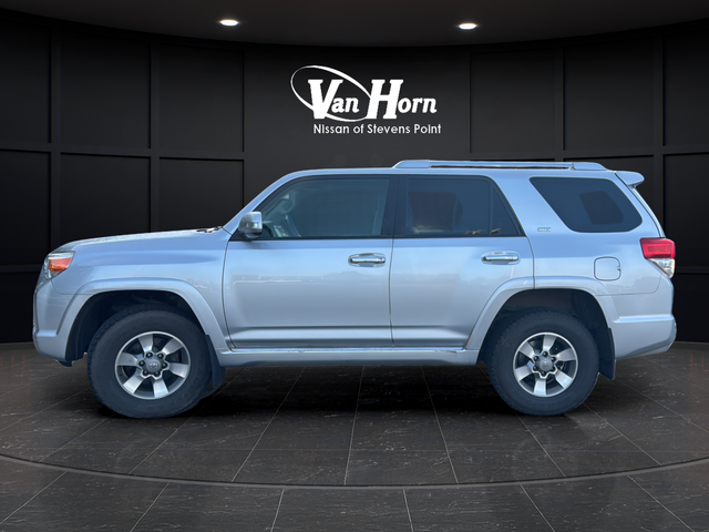 Used 2013 Classic Silver Metallic Toyota SR5 image 4