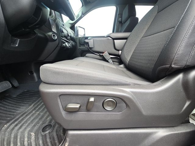 2026 Chevrolet Silverado 2500HD Custom:44913A