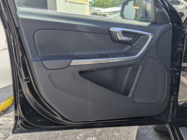 Used 2017 Volvo S60 T6 R-Design Platinum 4D Sedan