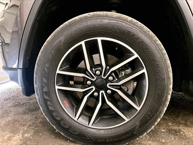2020 Jeep Grand Cherokee Trailhawk Gray at South Hills CDJR