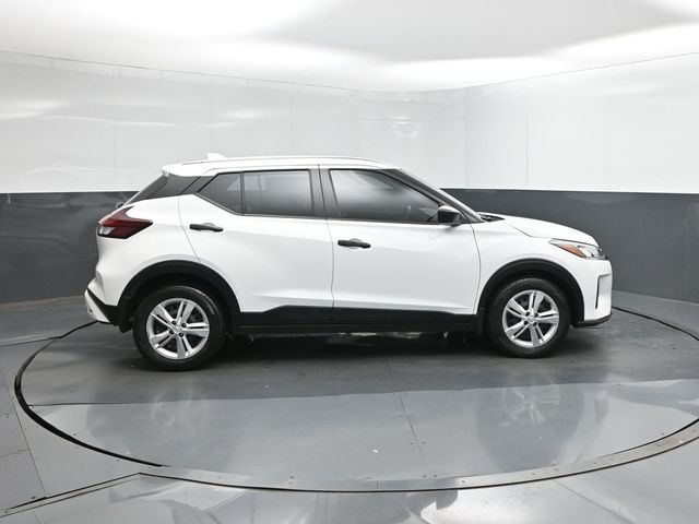 Used 2024 Nissan Kicks SUV