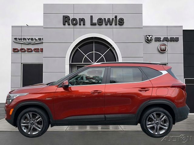 Mars Orange 2021 Kia Seltos SUV / Crossover All-Wheel Drive Continuously Variable Transmission