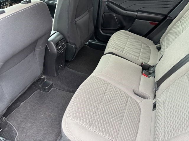 2022 Ford Escape Hybrid SE photo