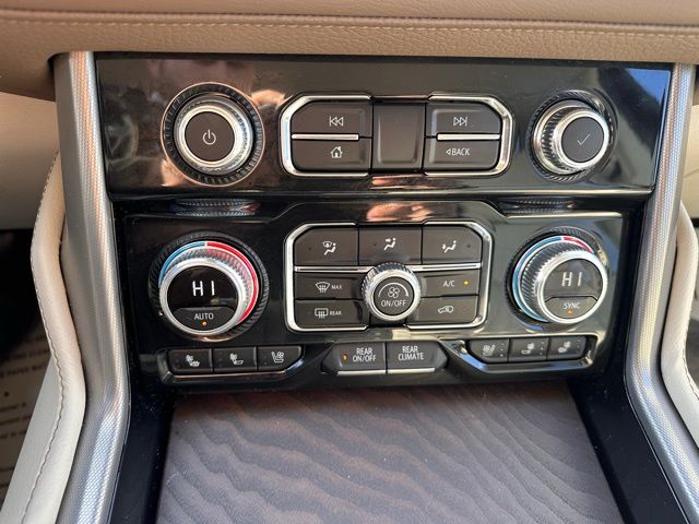 2024 GMC Yukon XL 4WD Denali