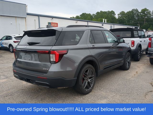 Used 2025 Gray Metallic Ford ST-Line image 5