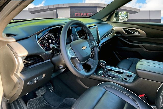 2022 Chevrolet Traverse Premier photo