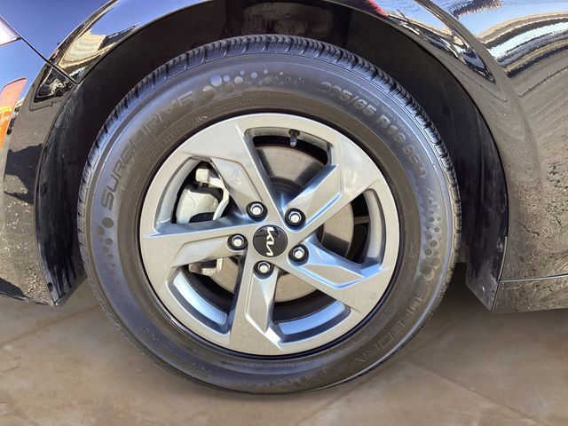 Used Car 2023 Kia K5  Lxs For Sale Under $20,000 In San Antonio, Texas