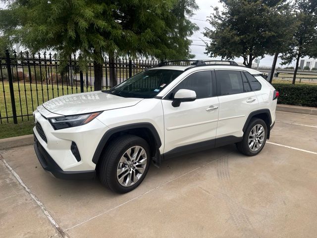 White (Blizzard Pearl) 2022 Toyota RAV4 SUV / Crossover Front-Wheel Drive 8-Speed Automatic