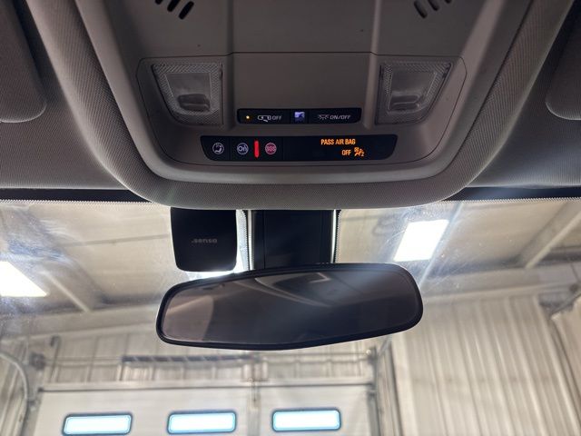 2020 GMC Acadia SLE photo