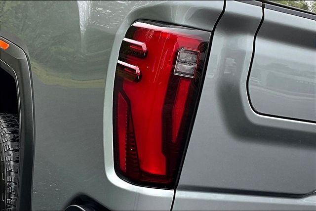 2024 GMC Sierra 2500HD Denali Ultimate photo