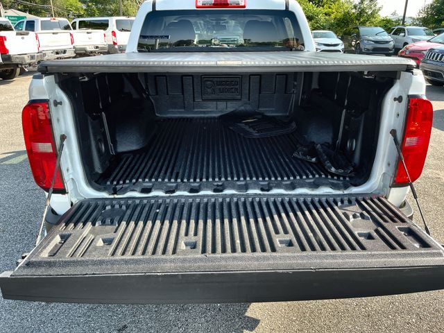 Used 2019 White Chevrolet LT image 20