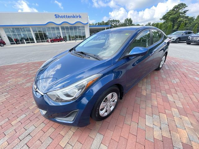 Used 2016 Hyundai Elantra Sedan