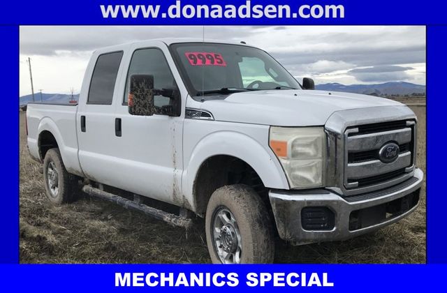 Oxford White 2015 Ford F-250 Super Duty XLT Crew Cab 4WD Pickup Truck Four-Wheel Drive 6-Speed Automatic