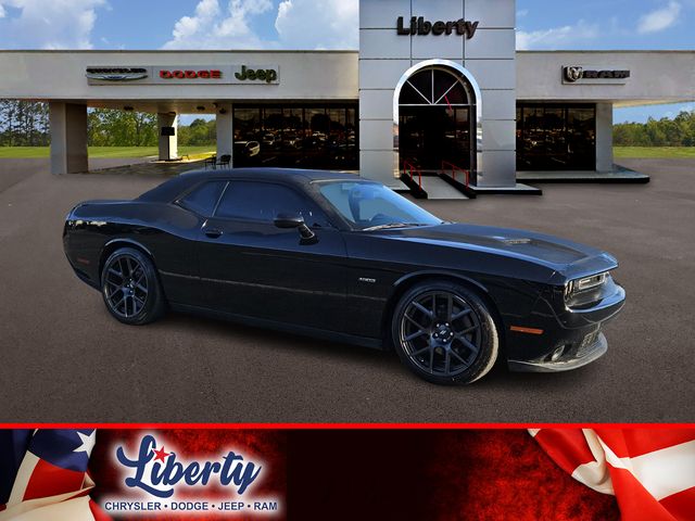 2017 Dodge Challenger R/T RWD