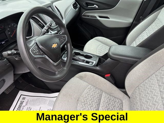 2022 Chevrolet Equinox LS photo
