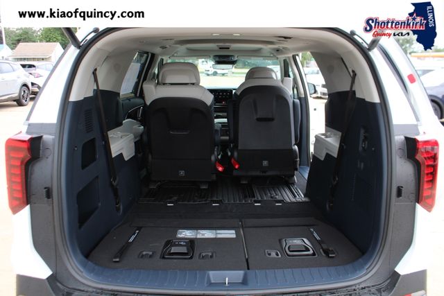 New 2026 Kia Carnival MPV Van