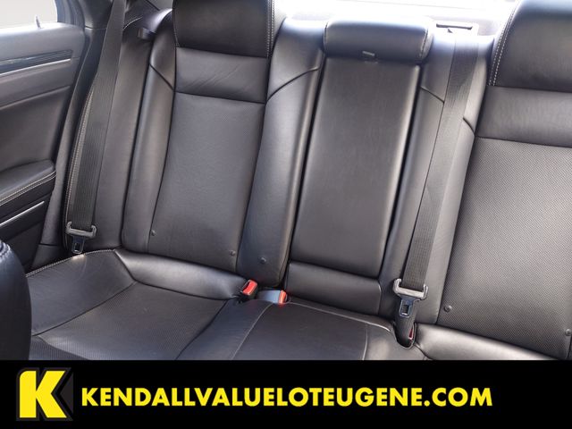 Used 2018 Red Chrysler S image 13