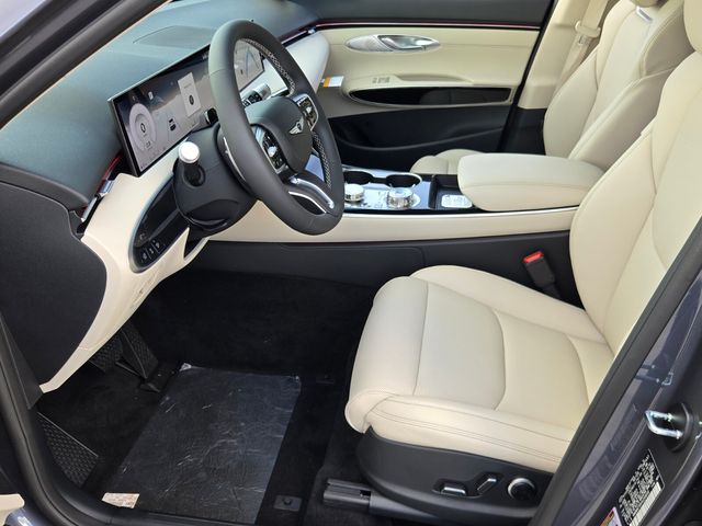 2027 Genesis Gv70