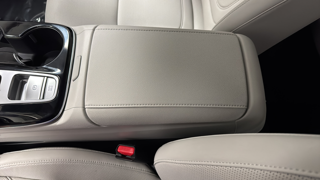 Used 2024 White Pearl Hyundai SEL Convenience image 20