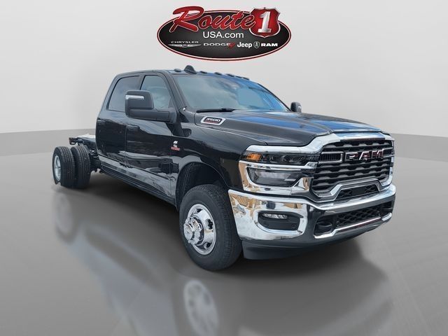 2026 RAM 3500 Chassis Tradesman Crew Cab LB DRW 4WD
