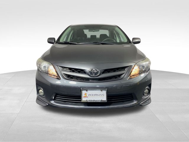 2013 Toyota Corolla S 21