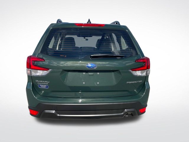 2024 Subaru Forester Base 4