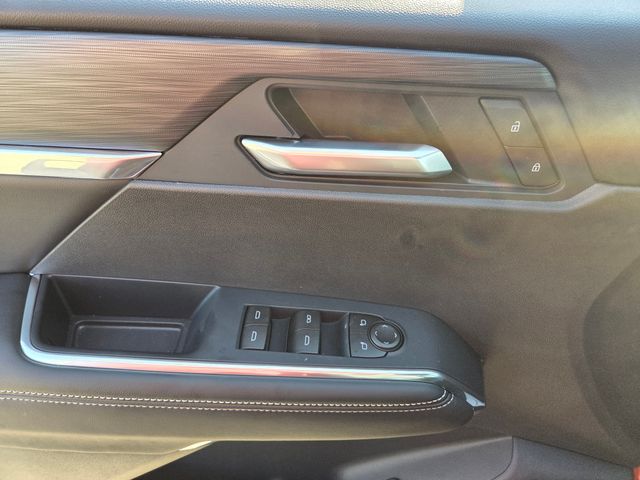 2026 GMC Acadia Elevation - Photo 15