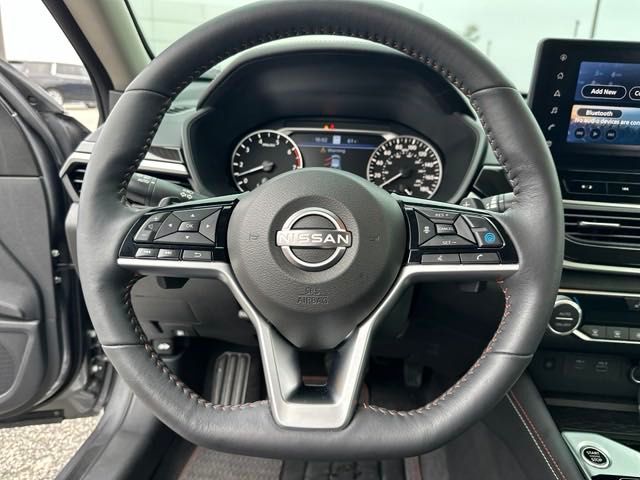 2024 Nissan Altima 2.0 SR 14