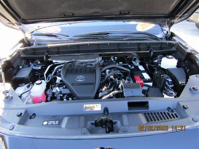 used 2023 Toyota Highlander car, priced at $36,999