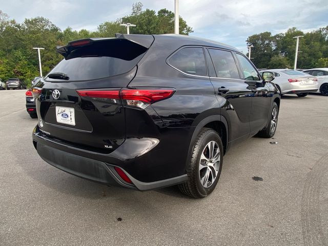 2022 Toyota Highlander XLE 7