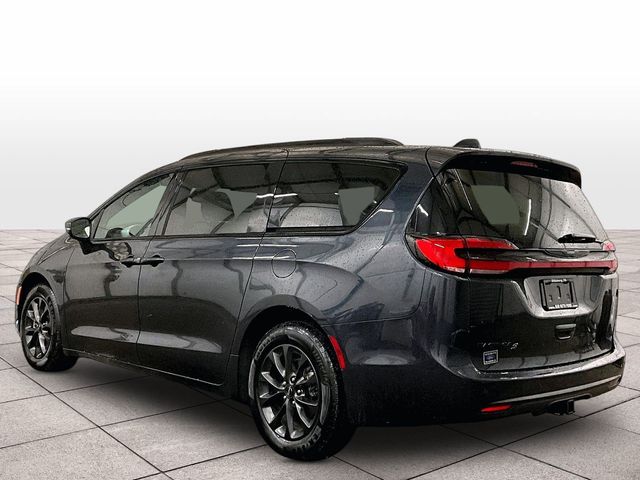 2021 Chrysler Pacifica Touring - 9