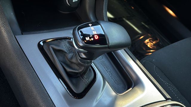 Used 2023 Red Dodge SXT image 30