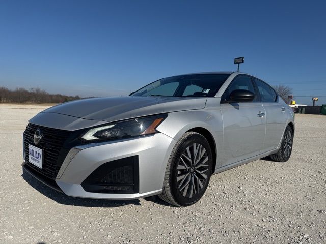 2024 Nissan Altima 2.5 SV FWD