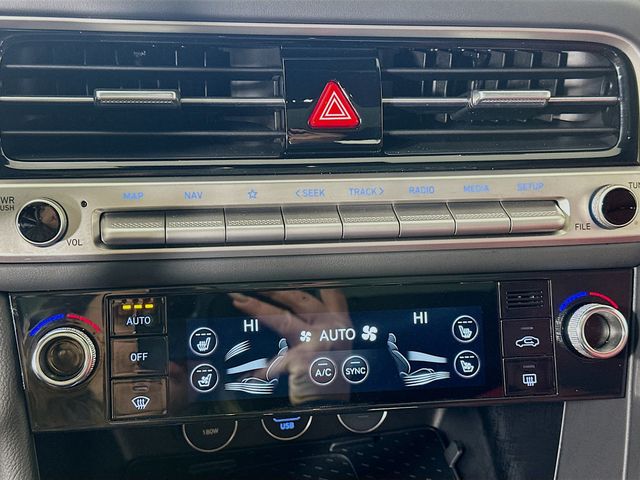 Thumbnail: 2025 Genesis G70 - 16