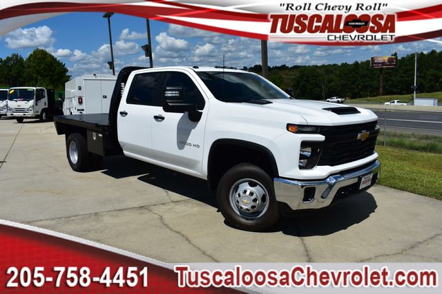 Summit White 2026 Chevrolet Silverado 3500HD Pickup Truck Four-Wheel Drive Automatic