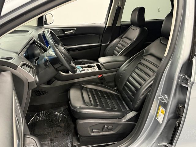Used 2024 Silver Ford SEL image 10