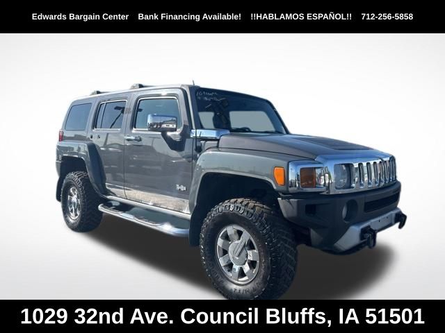 Gray (Graphite Metallic) 2009 Hummer H3 SUV / Crossover Four-Wheel Drive 4-Speed Automatic Overdrive
