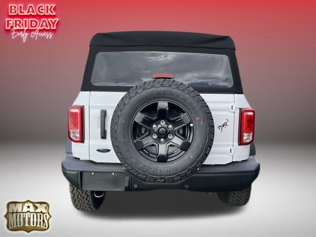 2024 Ford Bronco Black Diamond 8