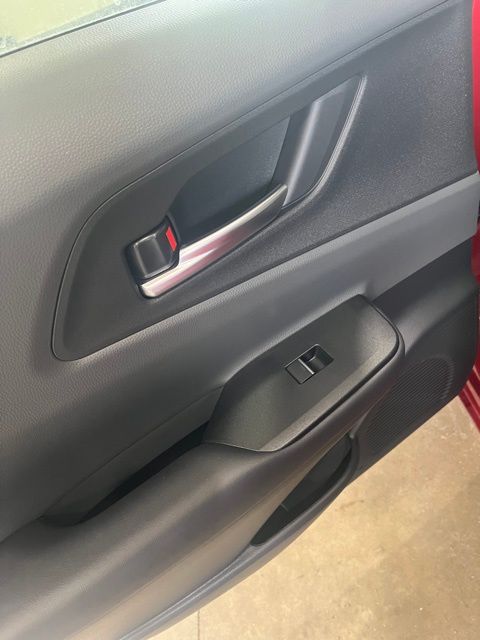 2024 Toyota Prius XLE photo