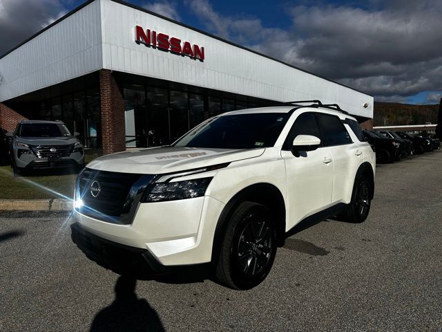 2024 Nissan Pathfinder SV FWD