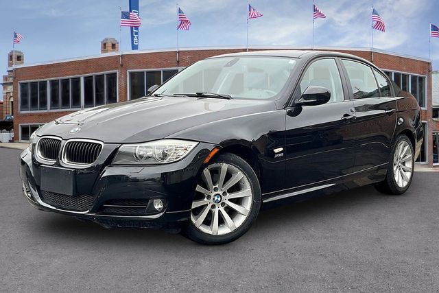 Black Sapphire Metallic 2011 BMW 3 Series 328i xDrive Sedan AWD Sedan All-Wheel Drive 6-Speed Manual