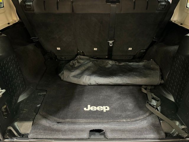 2016 Jeep Wrangler Unlimited Sport 26