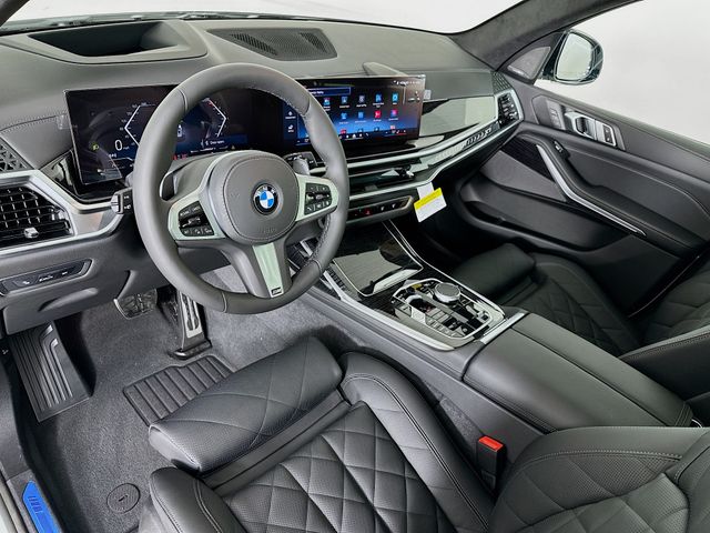 2025 BMW X7 xDrive40i 9