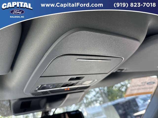 Used 2021 Black Ford Lariat image 33