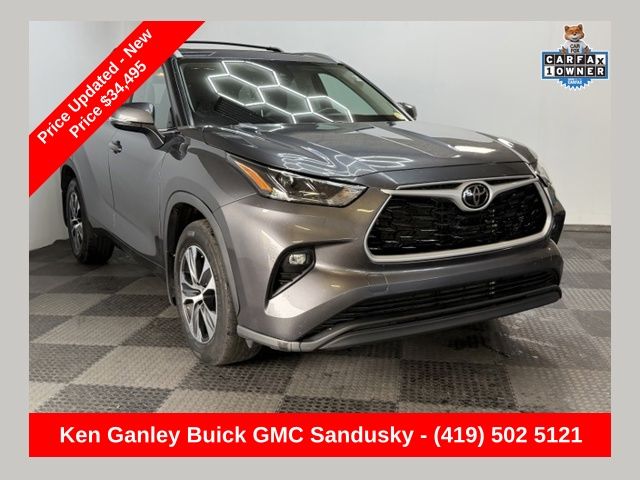  2023 Toyota Highlander XLE AWD   
