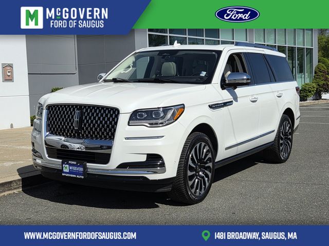 Pristine White Metallic Tri-Coat 2024 Lincoln Navigator SUV / Crossover Four-Wheel Drive Automatic