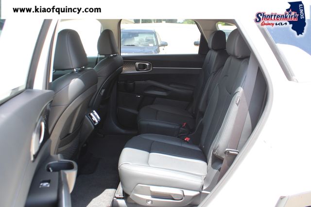 New 2026 Kia Sorento Hybrid SUV